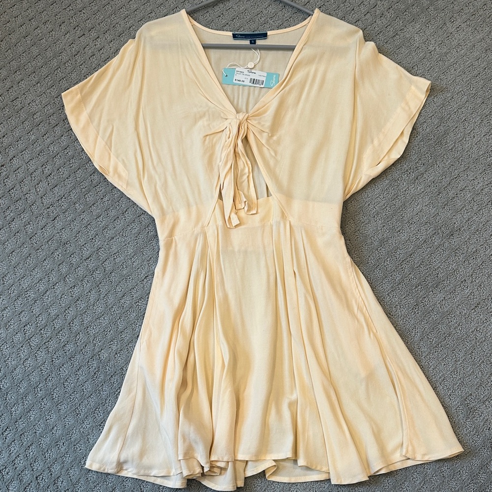 Chic Cream Women's Blouse